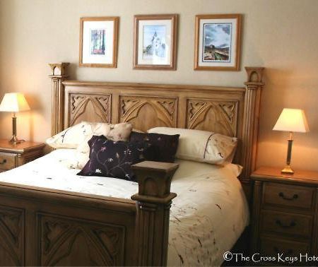 The Cross Keys Hotel New Galloway Room photo